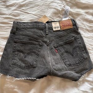 NWT Levi 501 26 black denim shorts